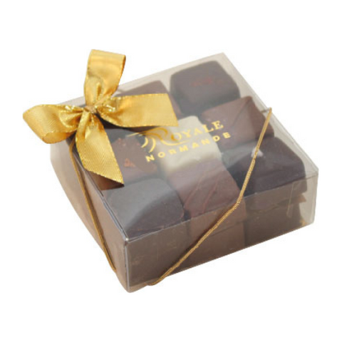 Coffret transparent de chocolats assortis