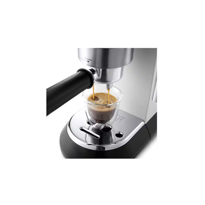 Machine expresso traditionnelle Dedica Style EC695