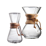 photo de 2 cafetières en verre Chemex : 3 tasses et 6 tasses